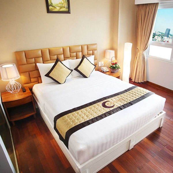 phan biet chan ga goi khach san trung quoc viet nam 5 1