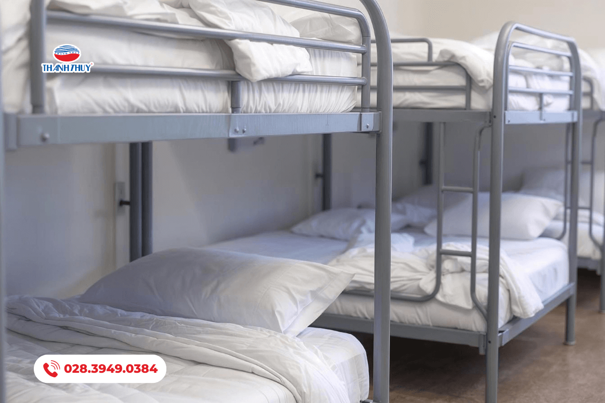 Chăn ga gối đồng hành cũng học sinh nghỉ ngơi và sinh hoạt