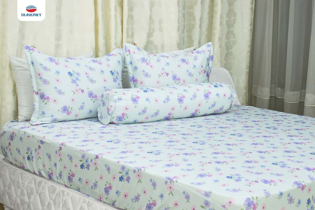 Chăn Ga Gối Đệm Trong Mùa Cưới – Bí Quyết Hoàn Thiện Không Gian Tân Hôn Sang Trọng Và Ấm Áp 15 Lụa Modal giữa ấm cơ thể vào mùa đông, và cực mát vào mùa hè