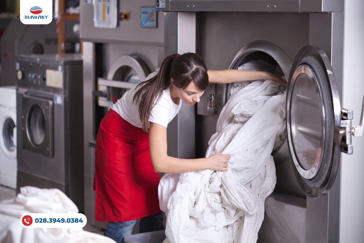 Chăn Ga Khách Sạn 5 Sao - Chất Liệu Tạo Nên Giấc Ngủ Đẳng Cấp 12 Chất liệu vải đạt chuẩn, chịu được áp lực của máy giặt công nghiệp