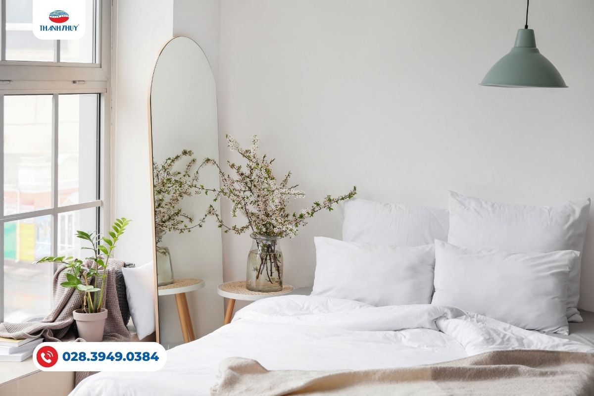 Chọn Chăn Ga Gối Đón Tết – Khi Giấc Ngủ Cũng Cần Một Khởi Đầu Mới 17 Một phòng ngủ basic có thể giúp không gian thêm bừng sáng