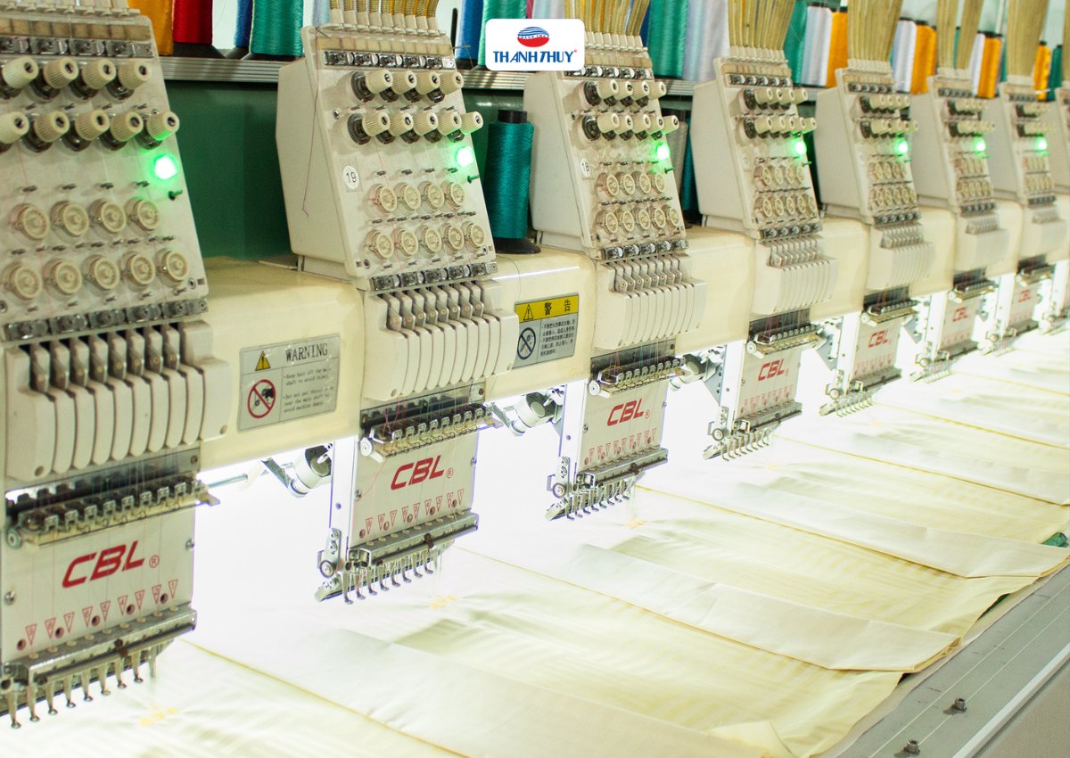 Gia Công Chăn Ga Gối Đệm OEM, ODM Tại Xưởng Thanh Thủy 6 Dây chuyền thêu tại xưởng gia công chăn ga gối đệm Thanh Thủy