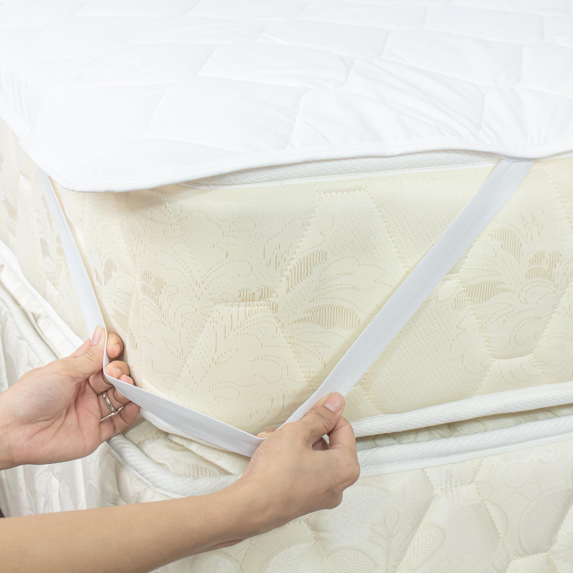 Ga Chống Thấm Khách Sạn: Có Cần Không Và Nên Chọn Loại Nào? 8 Dây thun cố định tấm bảo vệ nệm ở góc nệm